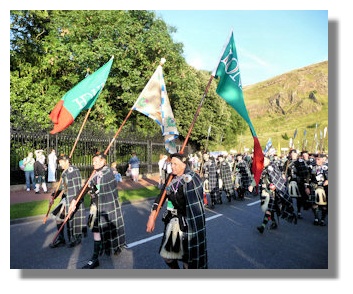 Lonach Highlanders